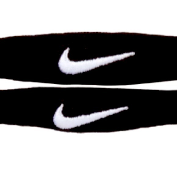 Nike Dri-fit arm sweatbands for kids in black NEVER BEEN WORN - Picture 1 of 1